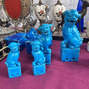 Perros Fu (también llamados Foo Dogs o leones guardianes chinos)