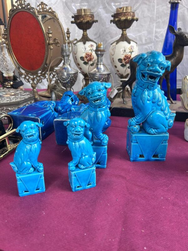Perros Fu (también llamados Foo Dogs o leones guardianes chinos)